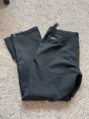 Columbia Men's Black Performance Softshell Joggers